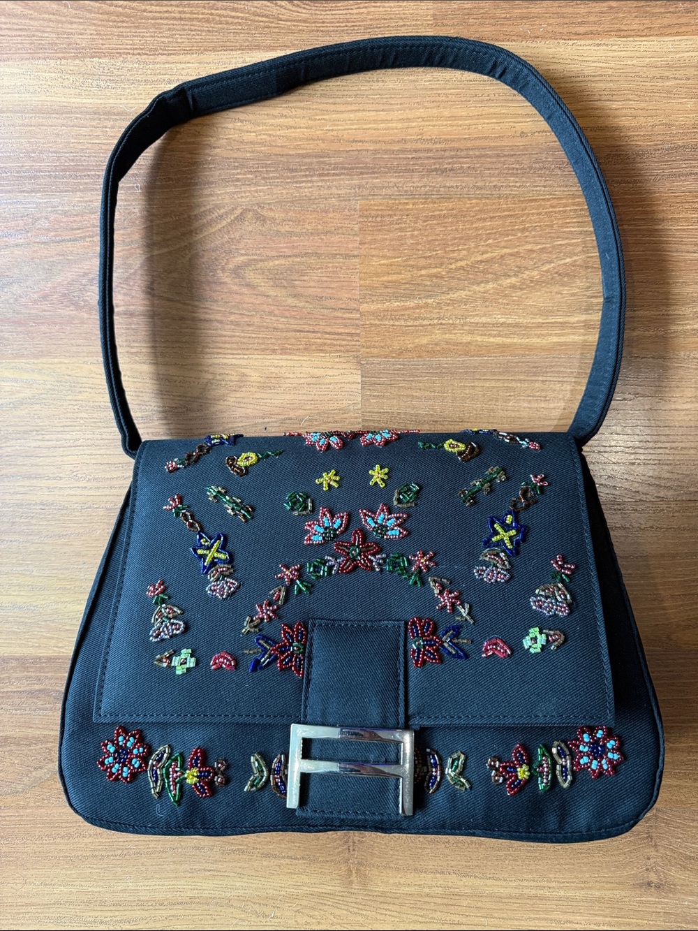Signature Club A purse